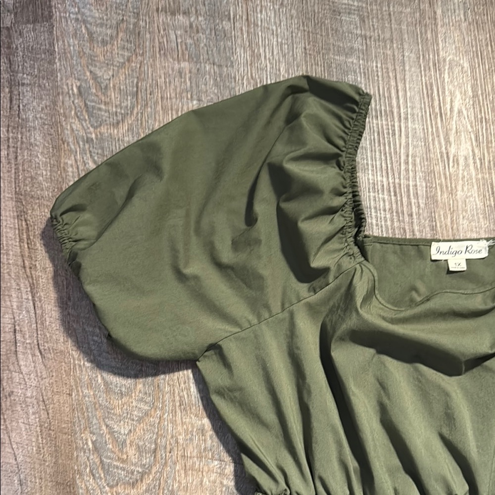 Elegant Olive Midi Dress - Picture 4 of 8